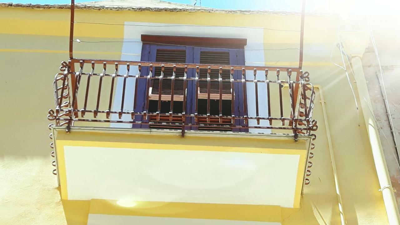 Casa Belvedere - Centro Storico Barletta Buitenkant foto